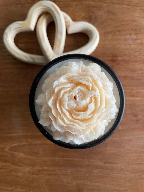 Bougie Fleur de Pivoine Blanc naturel Parfum "Savon doux"