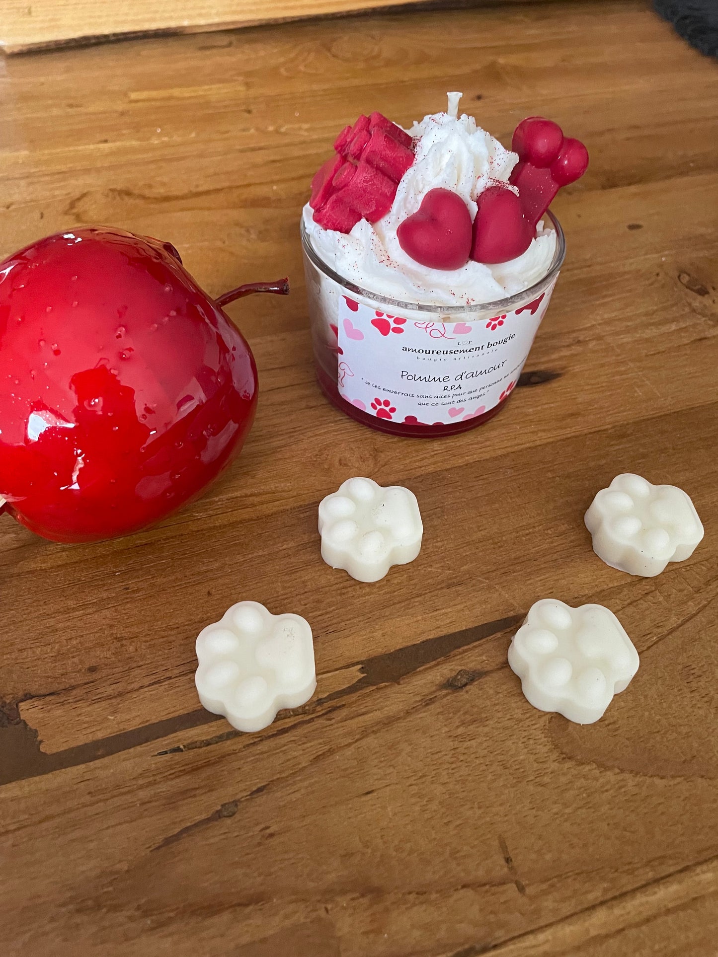 Bougie gourmande solidaire R.P.A Parfum "Pommes d'amour"