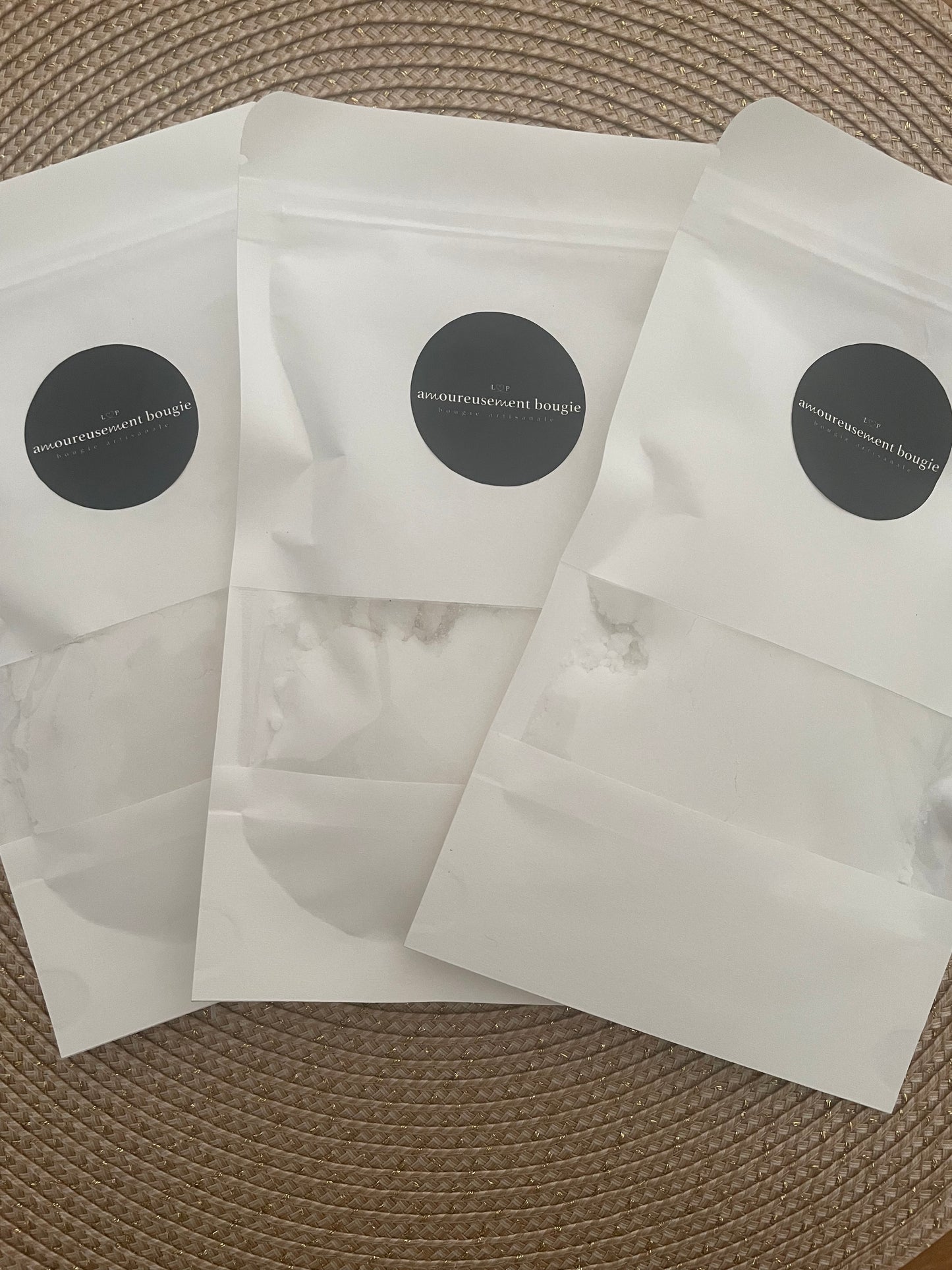 Poudre parfumée pour aspirateur