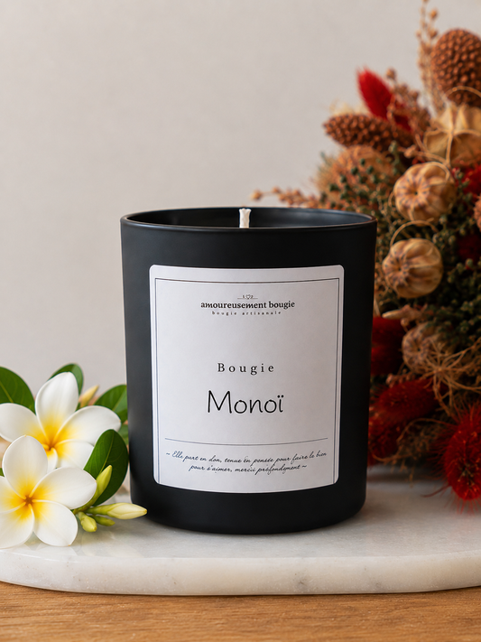 Bougie Monoï – Notes chaudes et florales Amoureusement bougie
