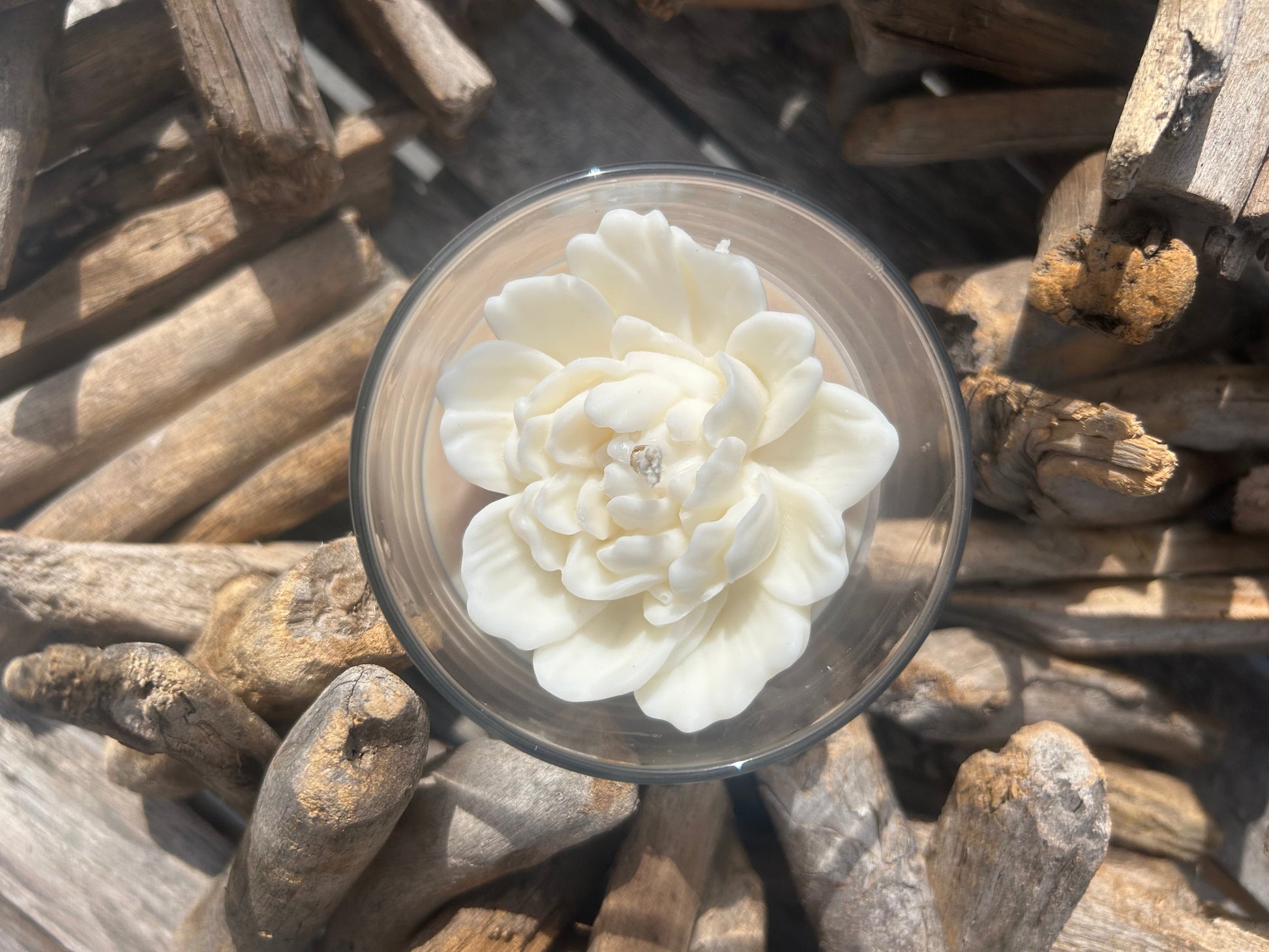 Bougie parfumée Bois Flotté – une senteur douce et naturelle Amoureusement bougie