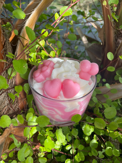 Bougie gourmande solidaire R.P.A  Parfum "Fleurs des Îles"