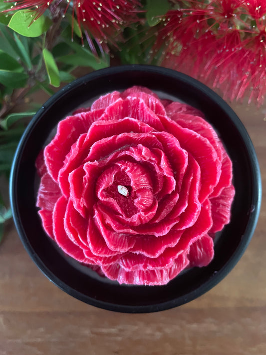Bougie Fleur de Pivoine rouge Parfum "Rose vanillée"
